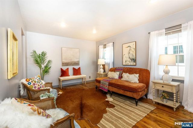 27 Gillespie Road, Bloomfield, NJ 07003