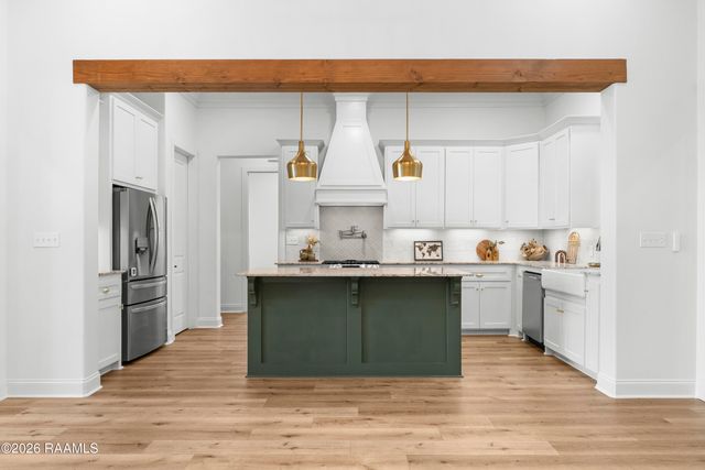 311 Buenos Aires Avenue, Youngsville, LA 70592