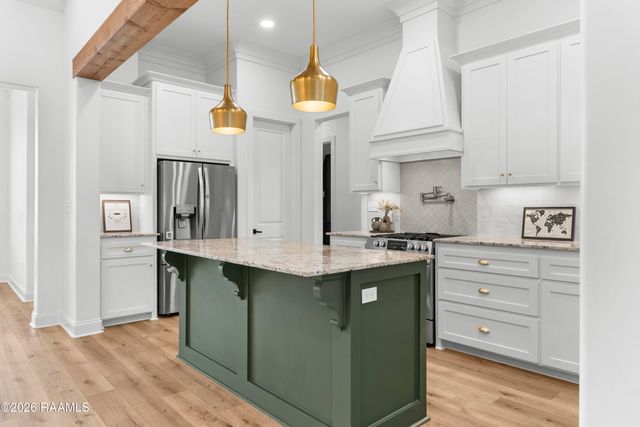 311 Buenos Aires Avenue, Youngsville, LA 70592