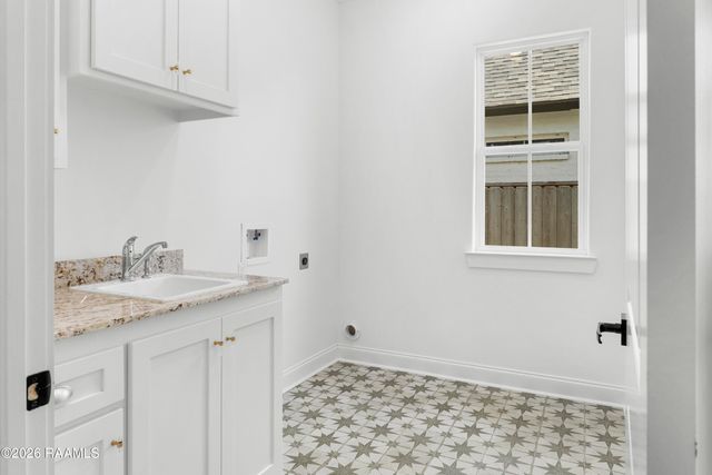 311 Buenos Aires Avenue, Youngsville, LA 70592