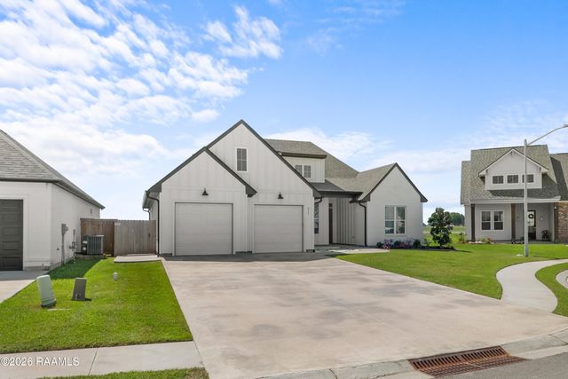 311 Buenos Aires Avenue, Youngsville, LA 70592