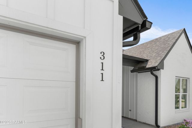 311 Buenos Aires Avenue, Youngsville, LA 70592