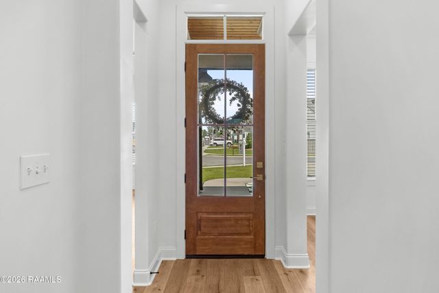 311 Buenos Aires Avenue, Youngsville, LA 70592