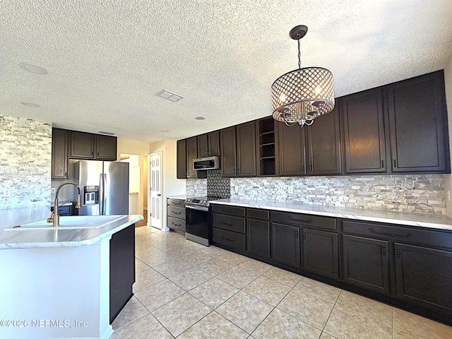 12171 BASALT Drive N, Jacksonville, FL 32246