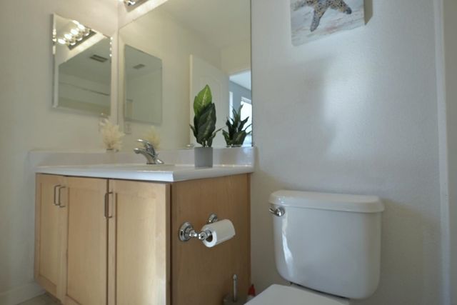 22894 Kingsford Way, Hayward, CA 94541