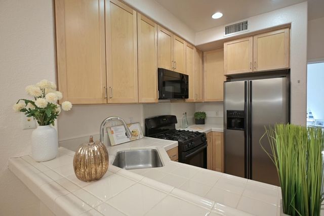 22894 Kingsford Way, Hayward, CA 94541