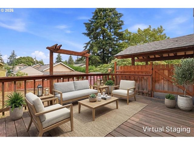 8513 Ne WEIDLER St, Portland, OR 97220