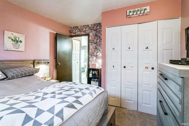 812 Berkley Circle, Mishawaka, IN 46544