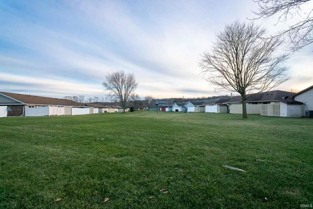 812 Berkley Circle, Mishawaka, IN 46544