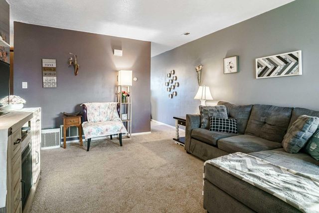 812 Berkley Circle, Mishawaka, IN 46544