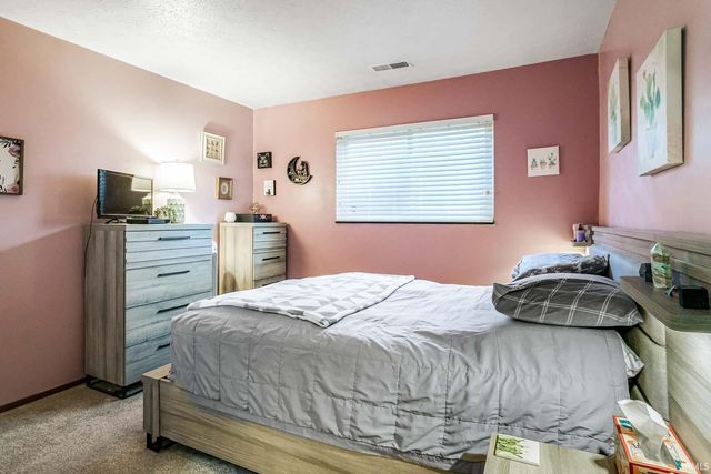 812 Berkley Circle, Mishawaka, IN 46544