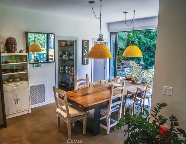 363 La Perle Lane, Costa Mesa, CA 92627