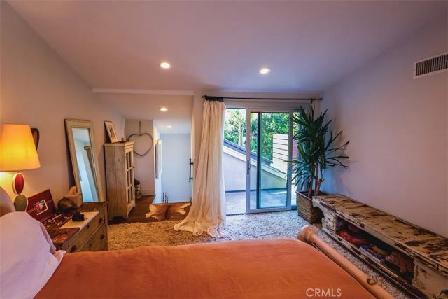 363 La Perle Lane, Costa Mesa, CA 92627