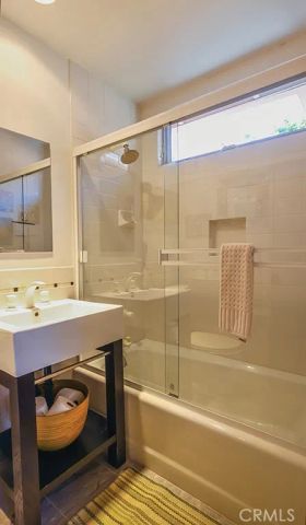 363 La Perle Lane, Costa Mesa, CA 92627