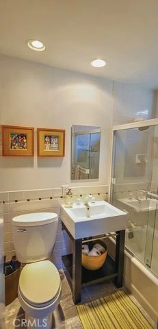 363 La Perle Lane, Costa Mesa, CA 92627