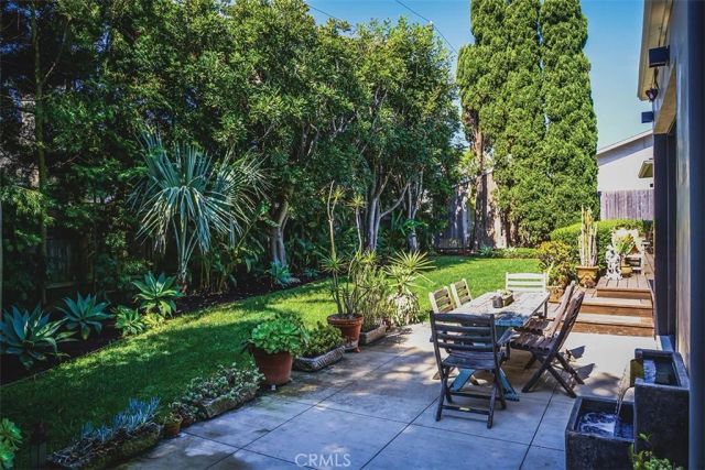 363 La Perle Lane, Costa Mesa, CA 92627