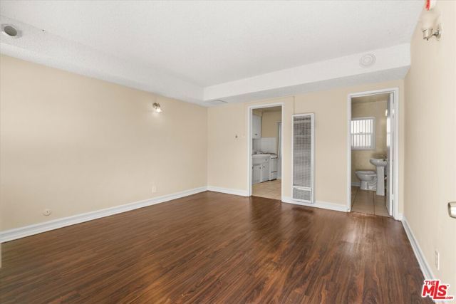 10600 S Inglewood Avenue, Inglewood, CA 90304