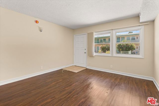 10600 S Inglewood Avenue, Inglewood, CA 90304