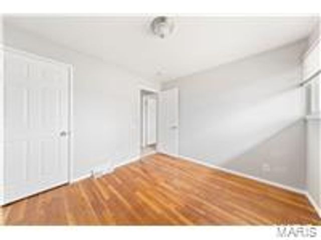 1729 Keelen Drive, St Louis, MO 63136