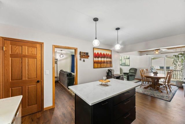 2033 Empire DRIVE, Waukesha, WI 53186
