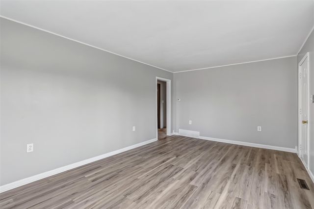 965 S Sheridan Drive, Muskegon, MI 49442