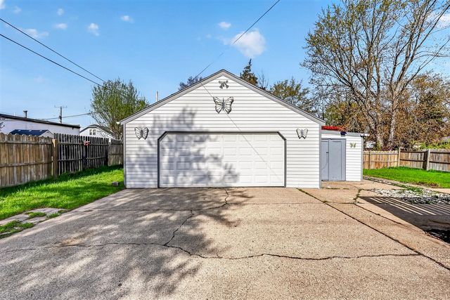 965 S Sheridan Drive, Muskegon, MI 49442