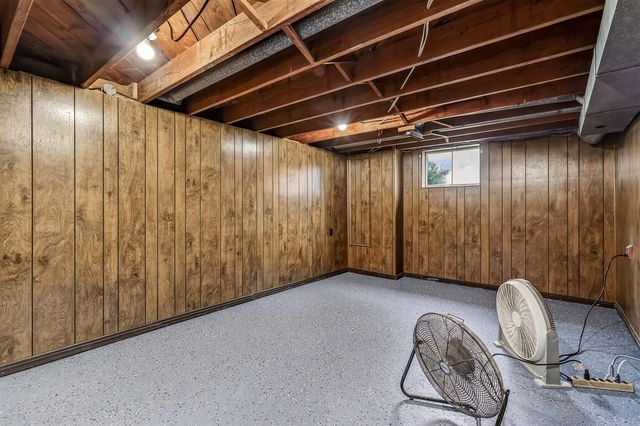 965 S Sheridan Drive, Muskegon, MI 49442