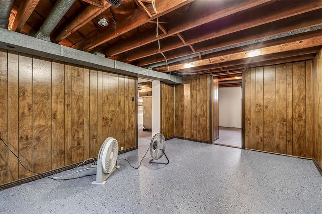 965 S Sheridan Drive, Muskegon, MI 49442