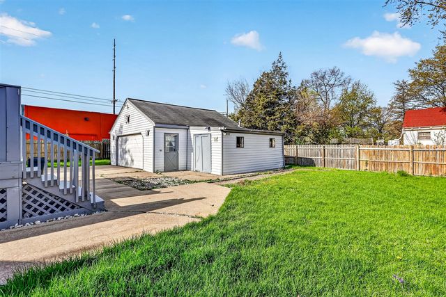 965 S Sheridan Drive, Muskegon, MI 49442