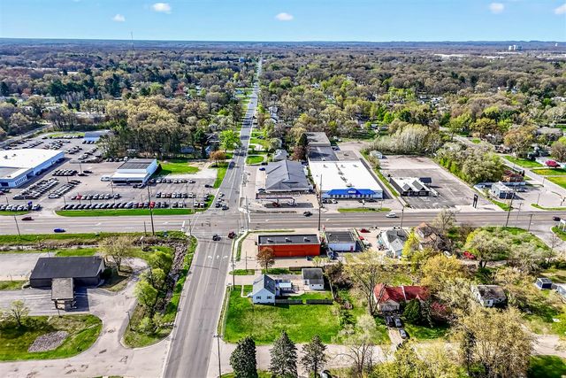 965 S Sheridan Drive, Muskegon, MI 49442