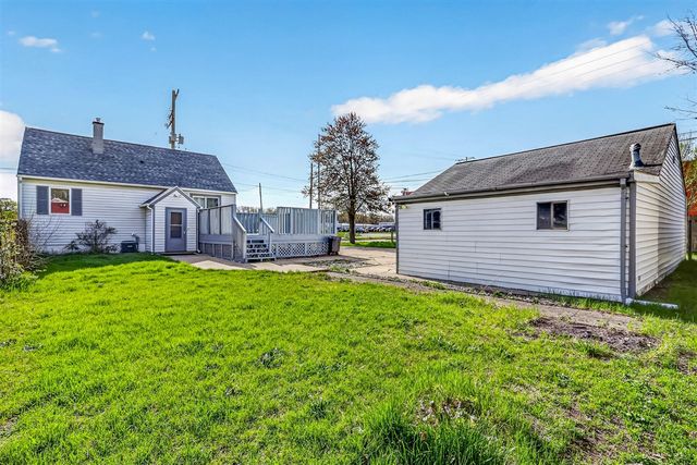 965 S Sheridan Drive, Muskegon, MI 49442
