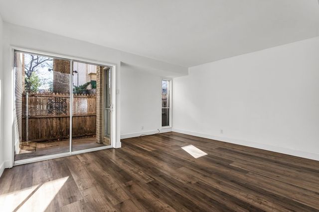 954 S Weatherred Drive, Richardson, TX 75080