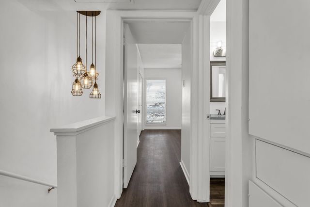 954 S Weatherred Drive, Richardson, TX 75080