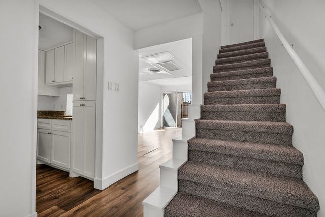 954 S Weatherred Drive, Richardson, TX 75080