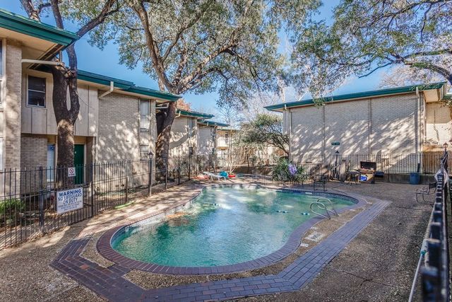 954 S Weatherred Drive, Richardson, TX 75080