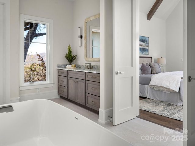 222 Secluded Hills Lane, Arden, NC 28704