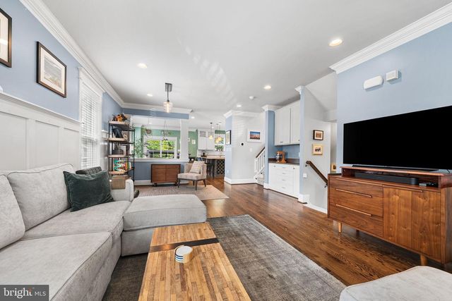 1203B LINCOLN AVE, Falls Church, VA 22046