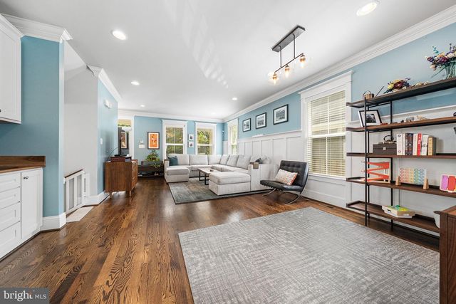 1203B LINCOLN AVE, Falls Church, VA 22046