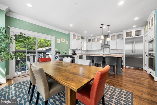 1203B LINCOLN AVE, Falls Church, VA 22046