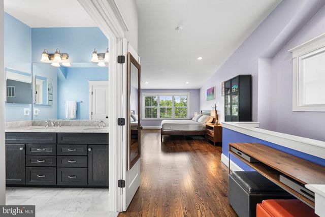 1203B LINCOLN AVE, Falls Church, VA 22046