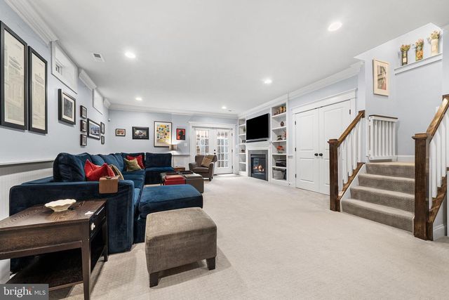 1203B LINCOLN AVE, Falls Church, VA 22046