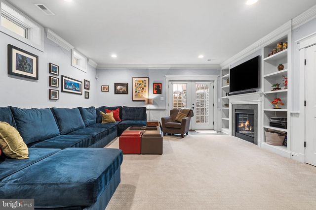 1203B LINCOLN AVE, Falls Church, VA 22046