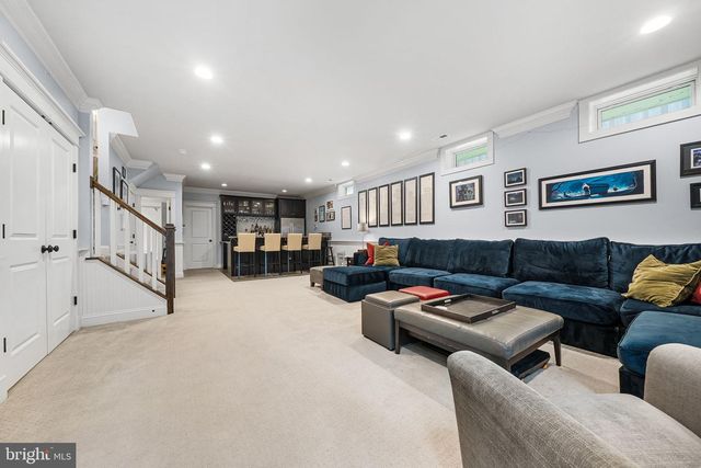 1203B LINCOLN AVE, Falls Church, VA 22046