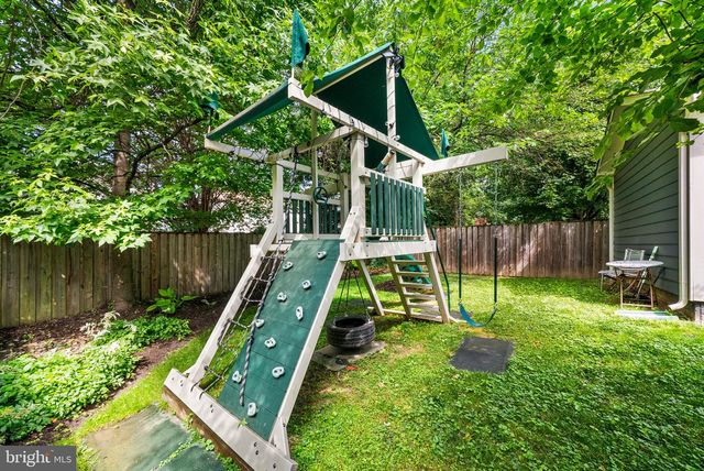 1203B LINCOLN AVE, Falls Church, VA 22046