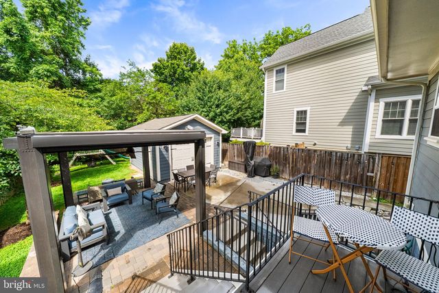 1203B LINCOLN AVE, Falls Church, VA 22046