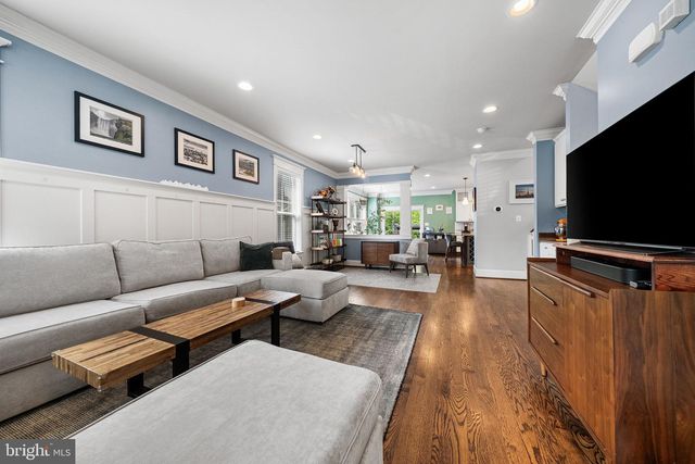 1203B LINCOLN AVE, Falls Church, VA 22046