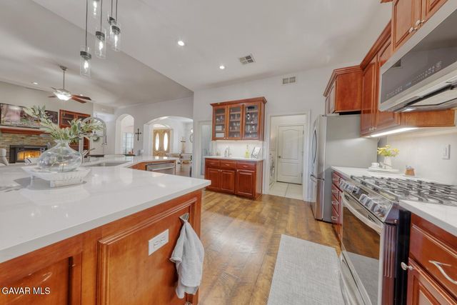 23001 Lakeview Drive, Tehachapi, CA 93561