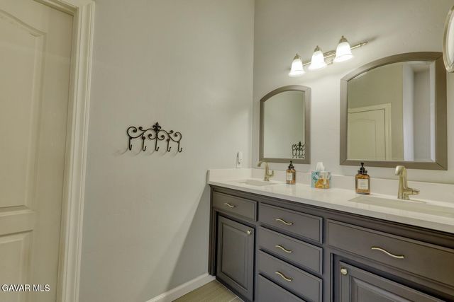 23001 Lakeview Drive, Tehachapi, CA 93561