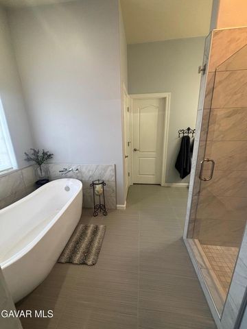 23001 Lakeview Drive, Tehachapi, CA 93561