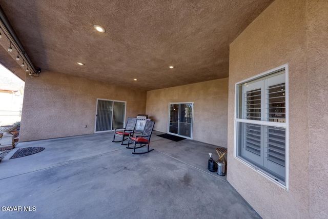 23001 Lakeview Drive, Tehachapi, CA 93561